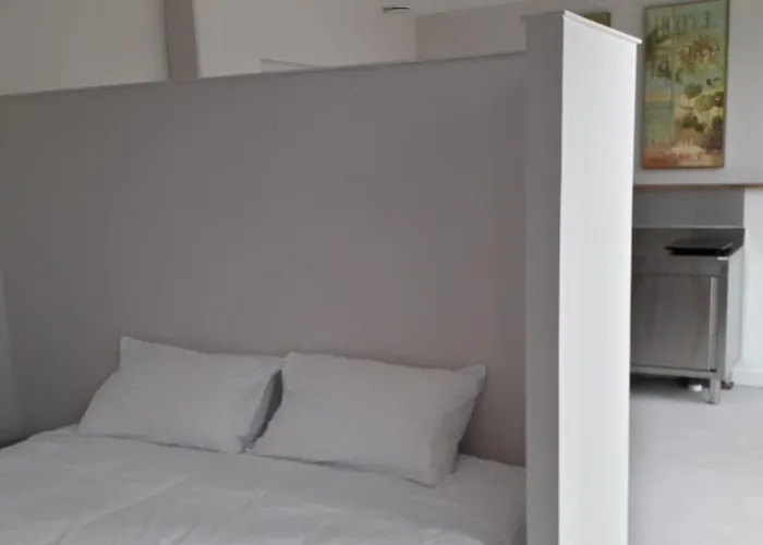 B. Apartment La Baule-Escoublac